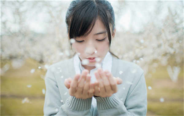 鸡冠怀孕后验血多久可以知道男女(怀孕后多久可以验血检查出来)